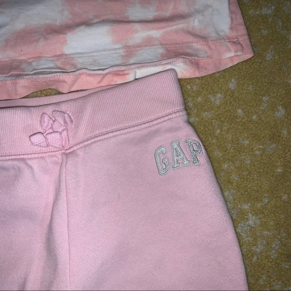 Gap outfit, sweats and shirt - Picture 2 of 9